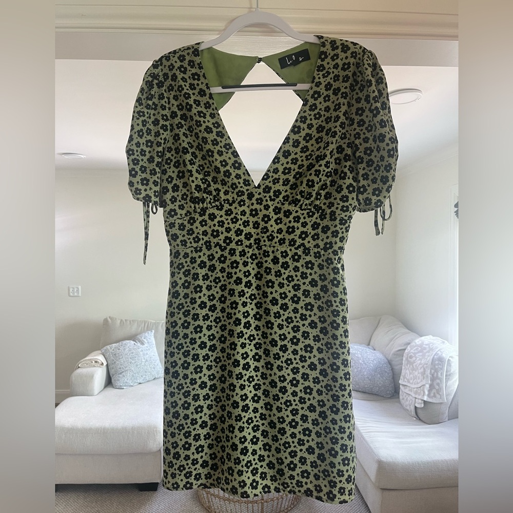 THE CUTEST DRESS!